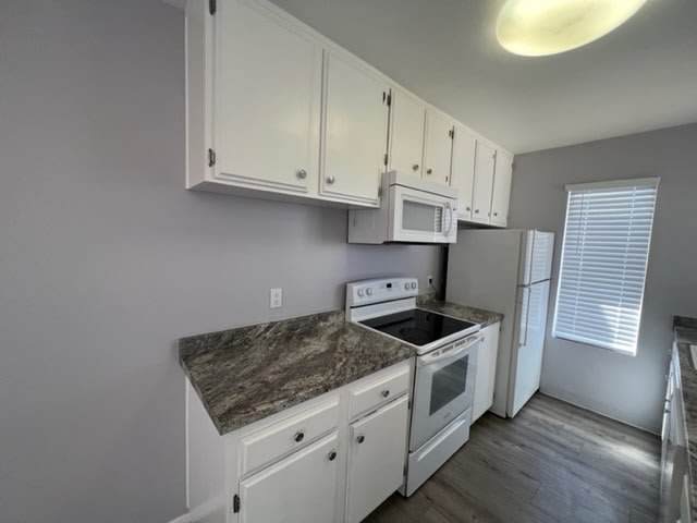 870 Avenue B Apt 905 – photo 5