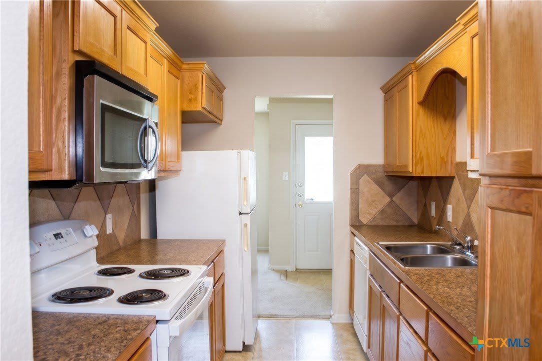 310 Janelle Drive – photo 4