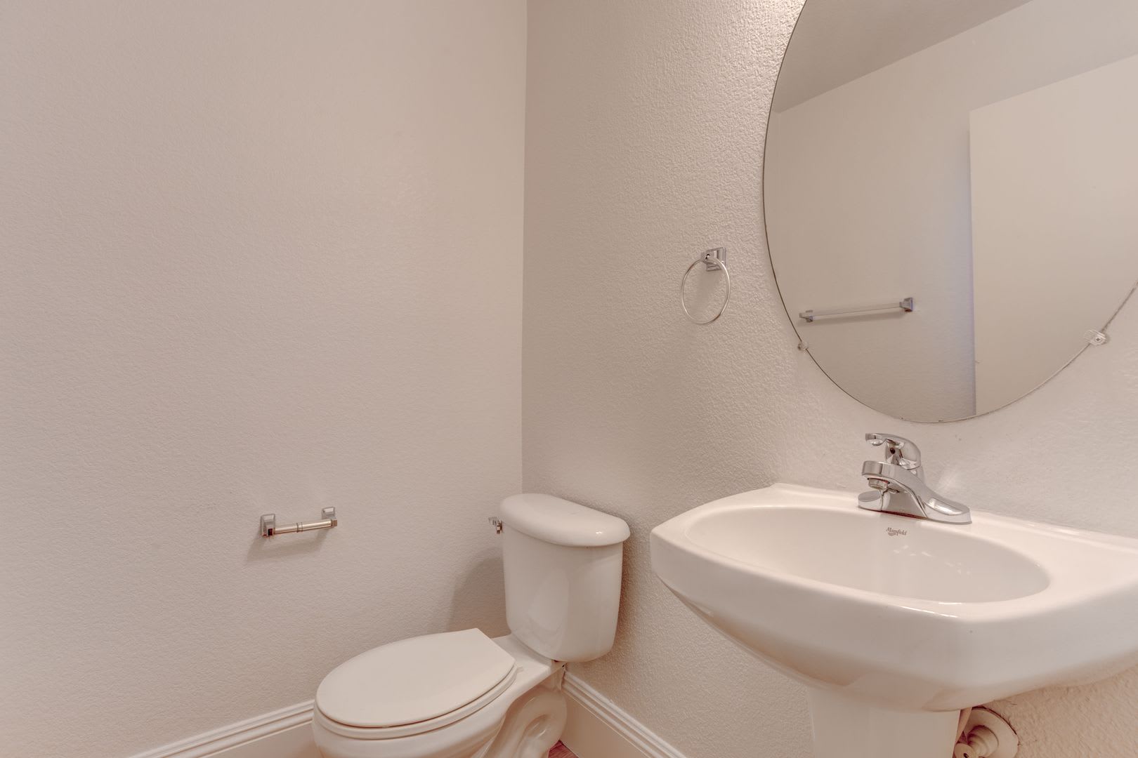 Charming Two Story 3 Bedroom Home – photo 1