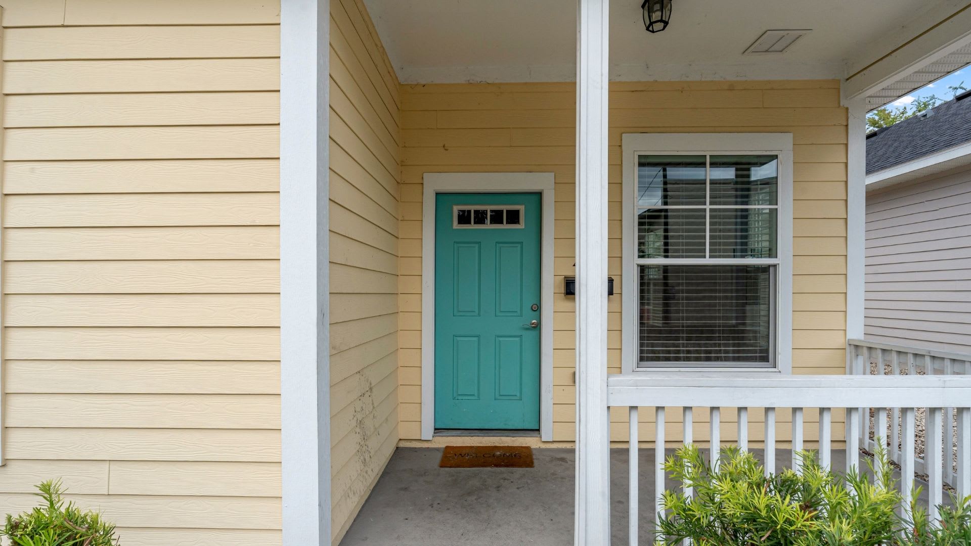 Historic Downtown Living – 3 Bed / 2 Bath Home – photo 5
