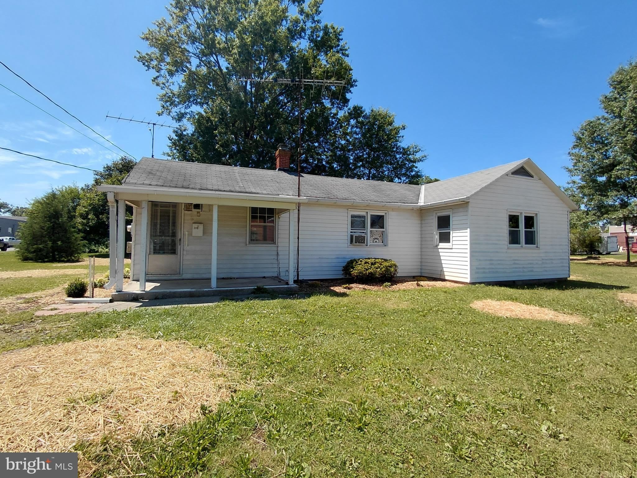 205 E MILL Street – photo 2