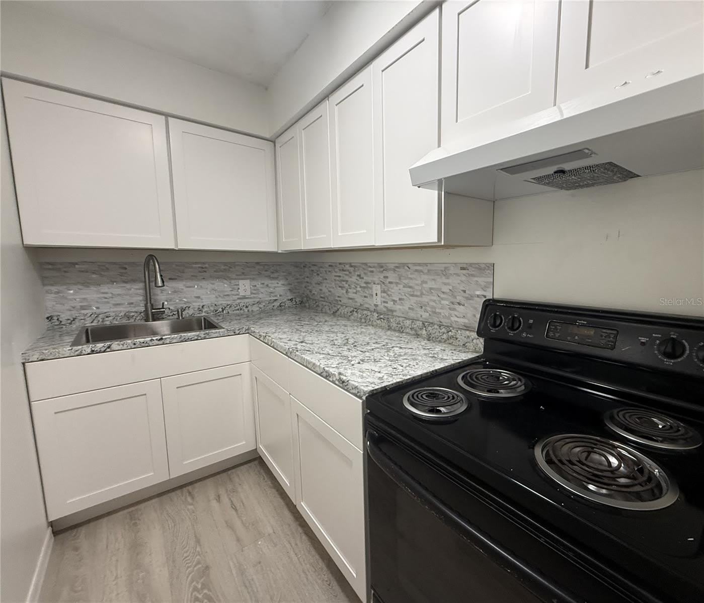 8534 CHANNELVIEW Circle – photo 5