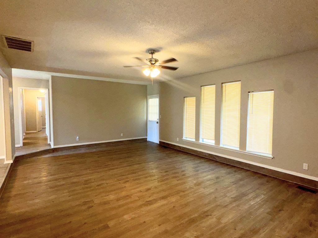 11629 Kings Cir – photo 3
