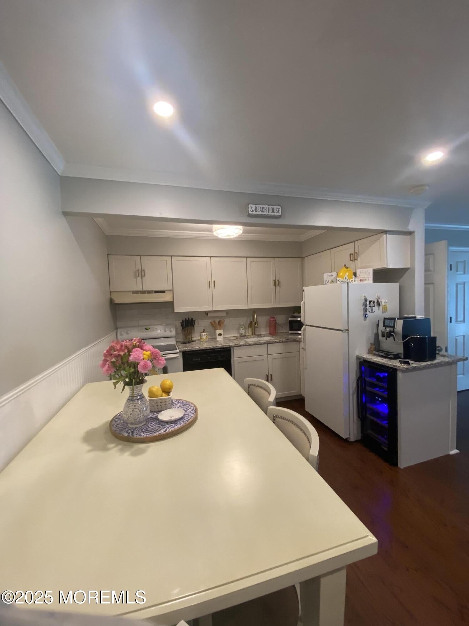 1382 Ocean Avenue – photo 3