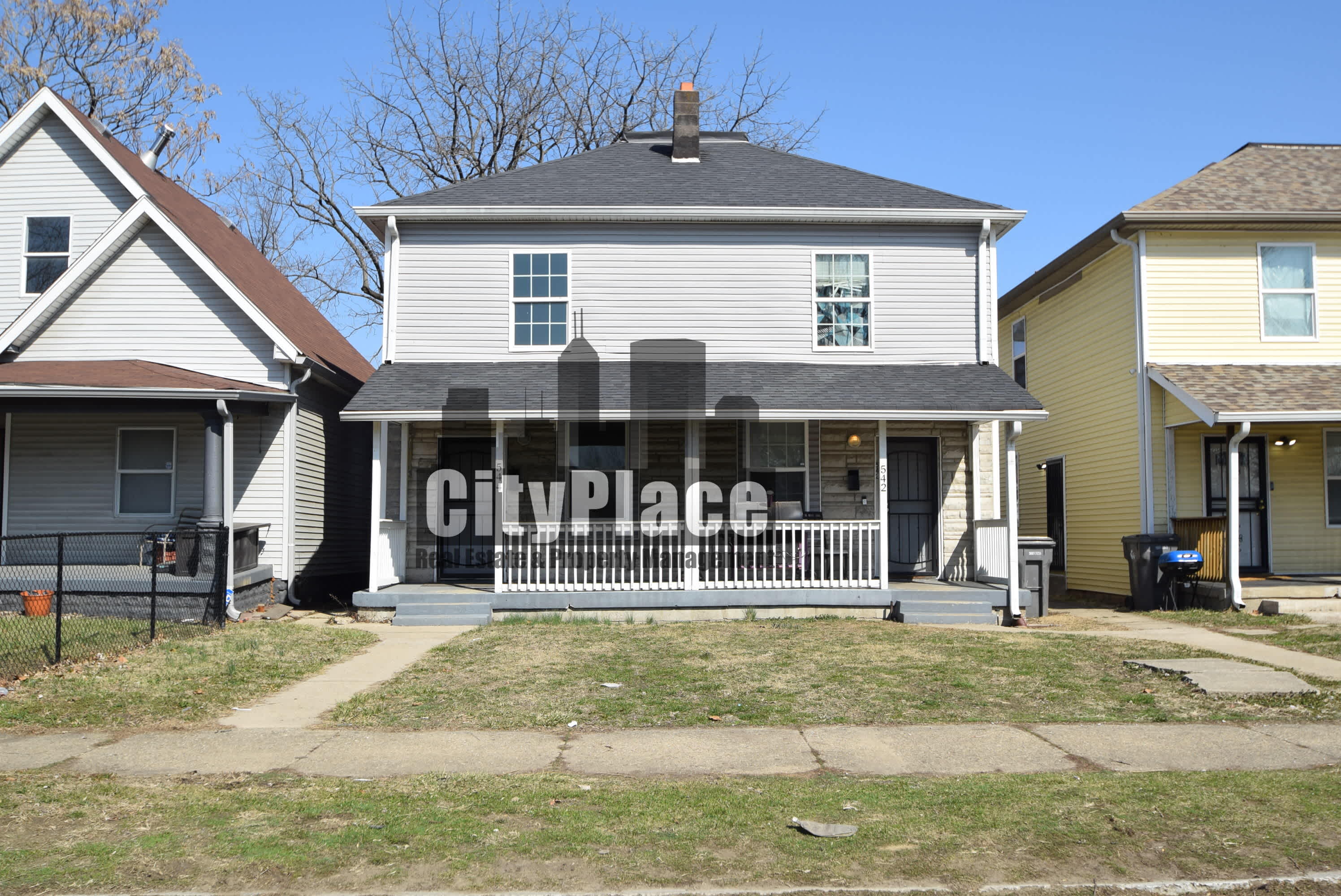 544 W 26th St – photo 1