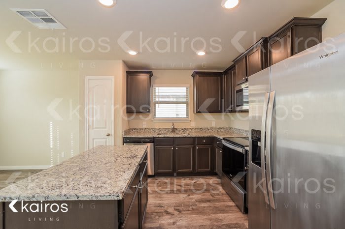 1004 Northwest 6th Street – photo 5