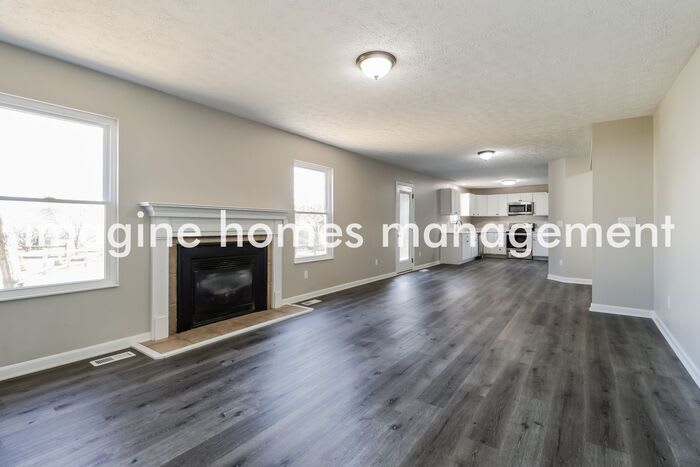 5826 Cedarwood Court – photo 4