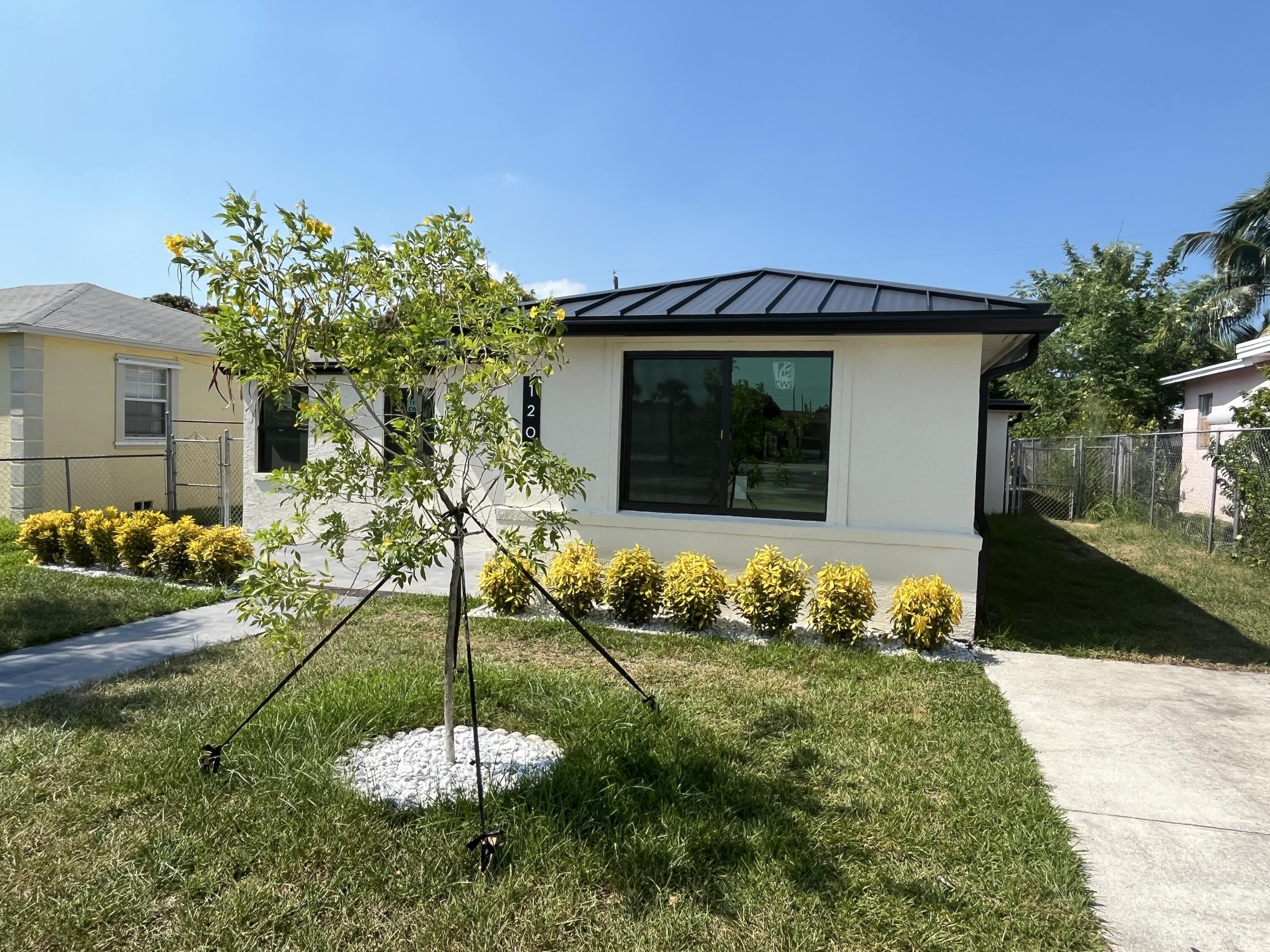 120 W 22ND Street – photo 2