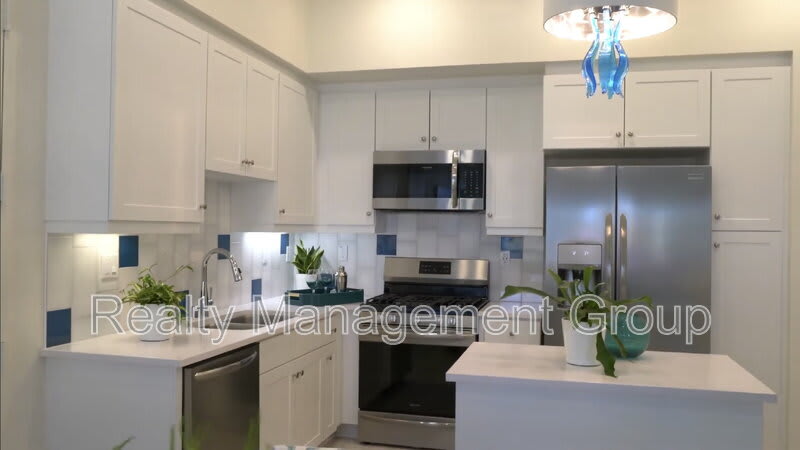 1445 Suwerte Avenue – photo 1