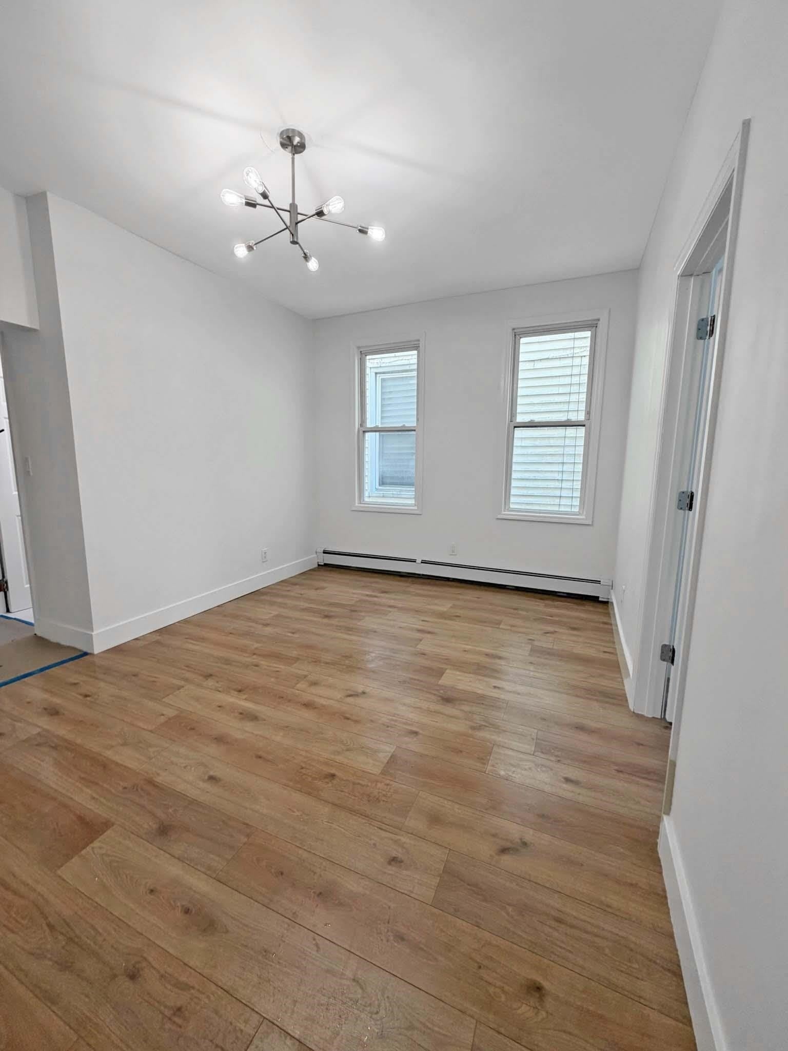 132 BAYVIEW AVE – photo 4