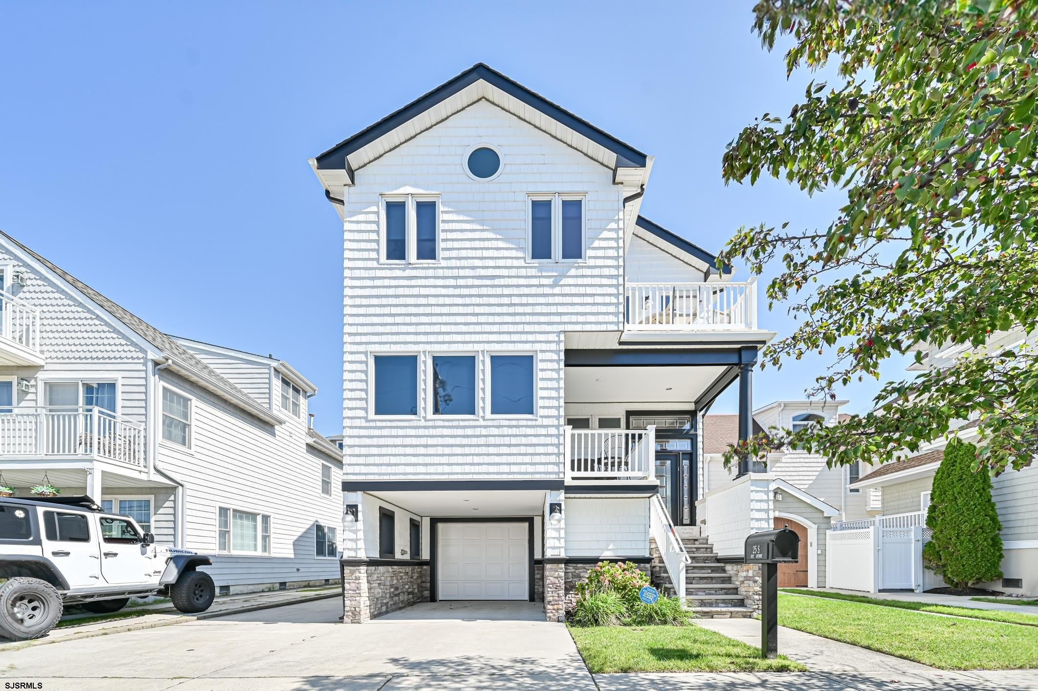 25 S 31st Ave – photo 2