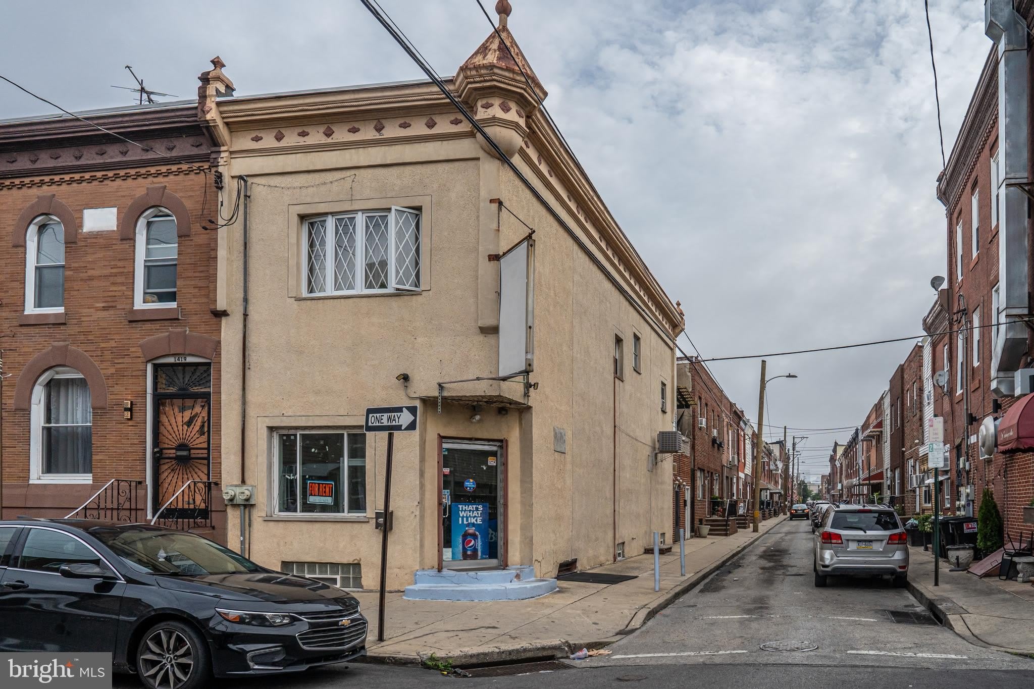 1417 W PORTER Street – photo 2