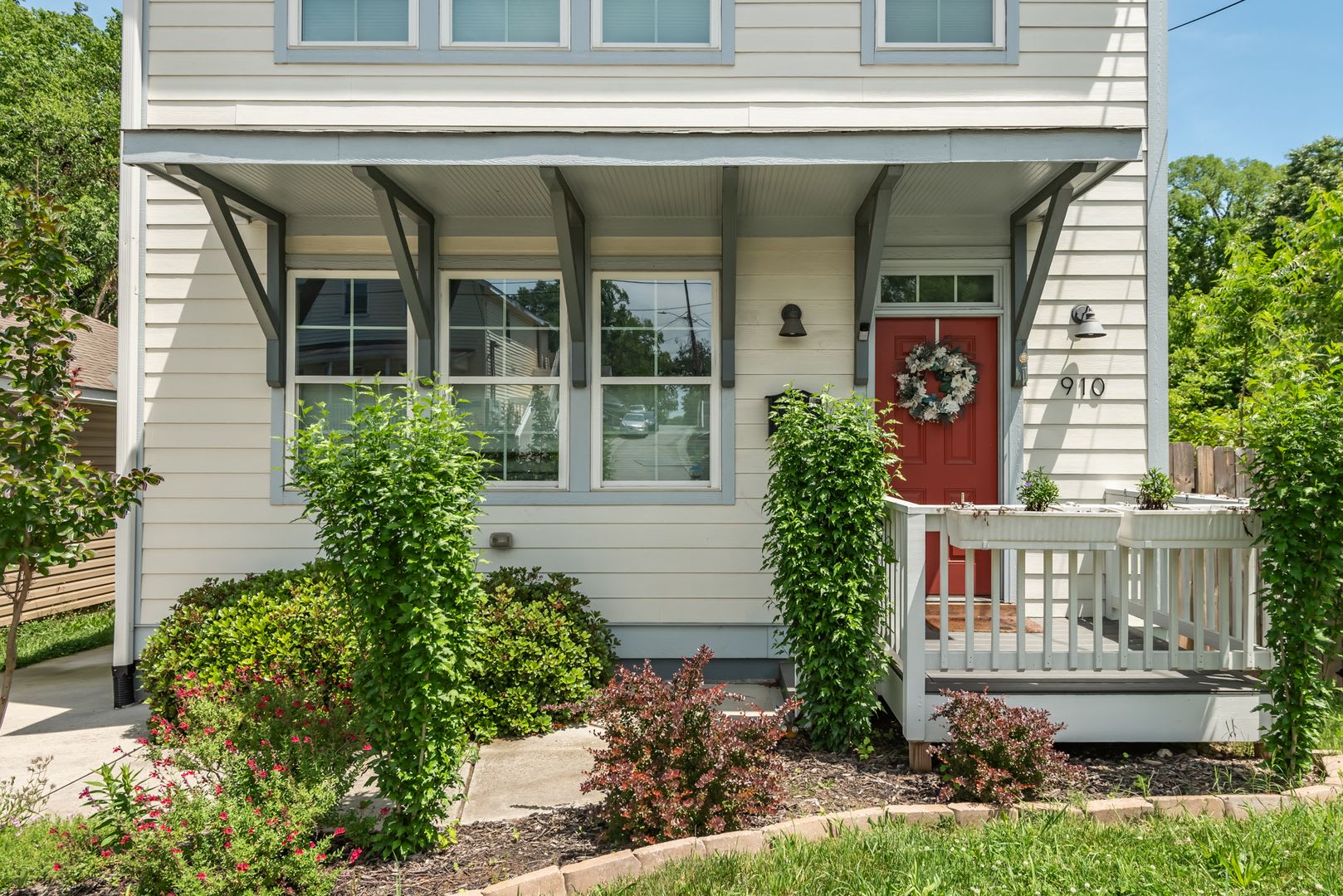 Spacious 4BR Downtown Durham Home – photo 2
