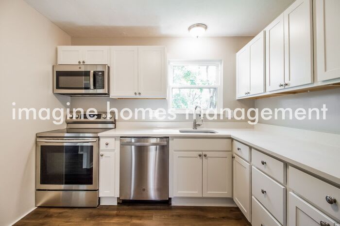 11818 Neuss Avenue – photo 5