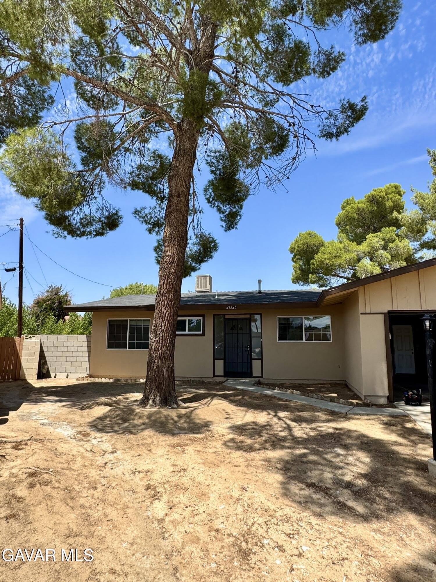 21325 Bancroft Court – photo 2