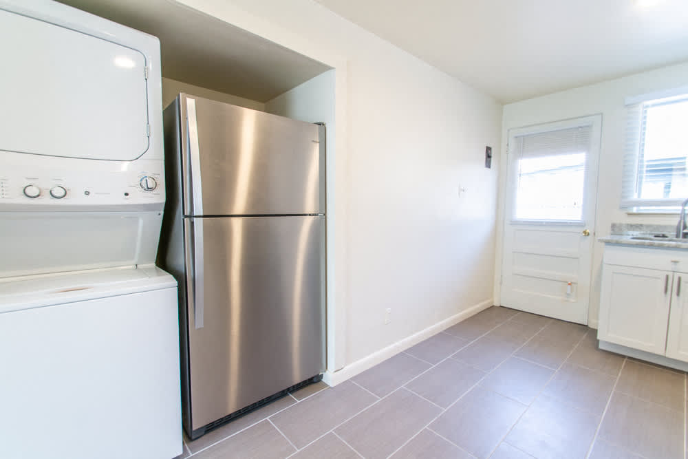 7025-7035 W 36th Avenue – photo 4