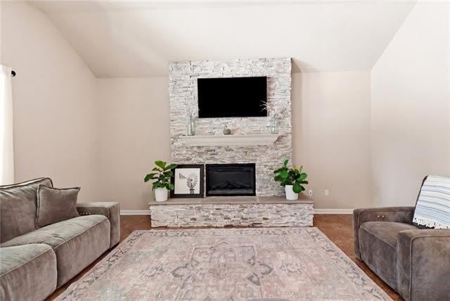 116 MEADOW SPRING Place – photo 2