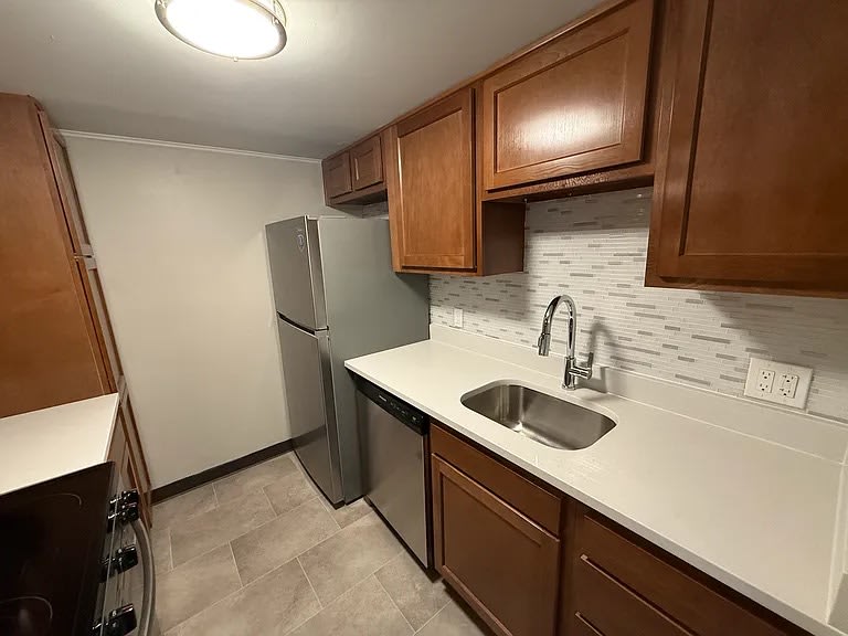 161 Churchill RoadApt. B – photo 2