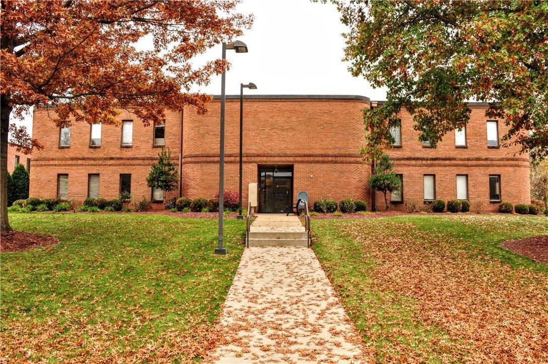 2550 Boyce Plaza Rd #204 – photo 2