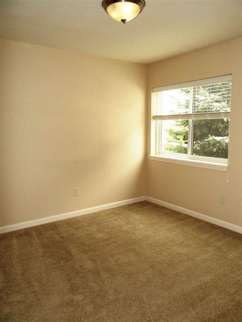 1094 Lincoln Ln. – photo 4