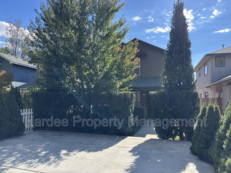 4419 Freemont St – photo 2