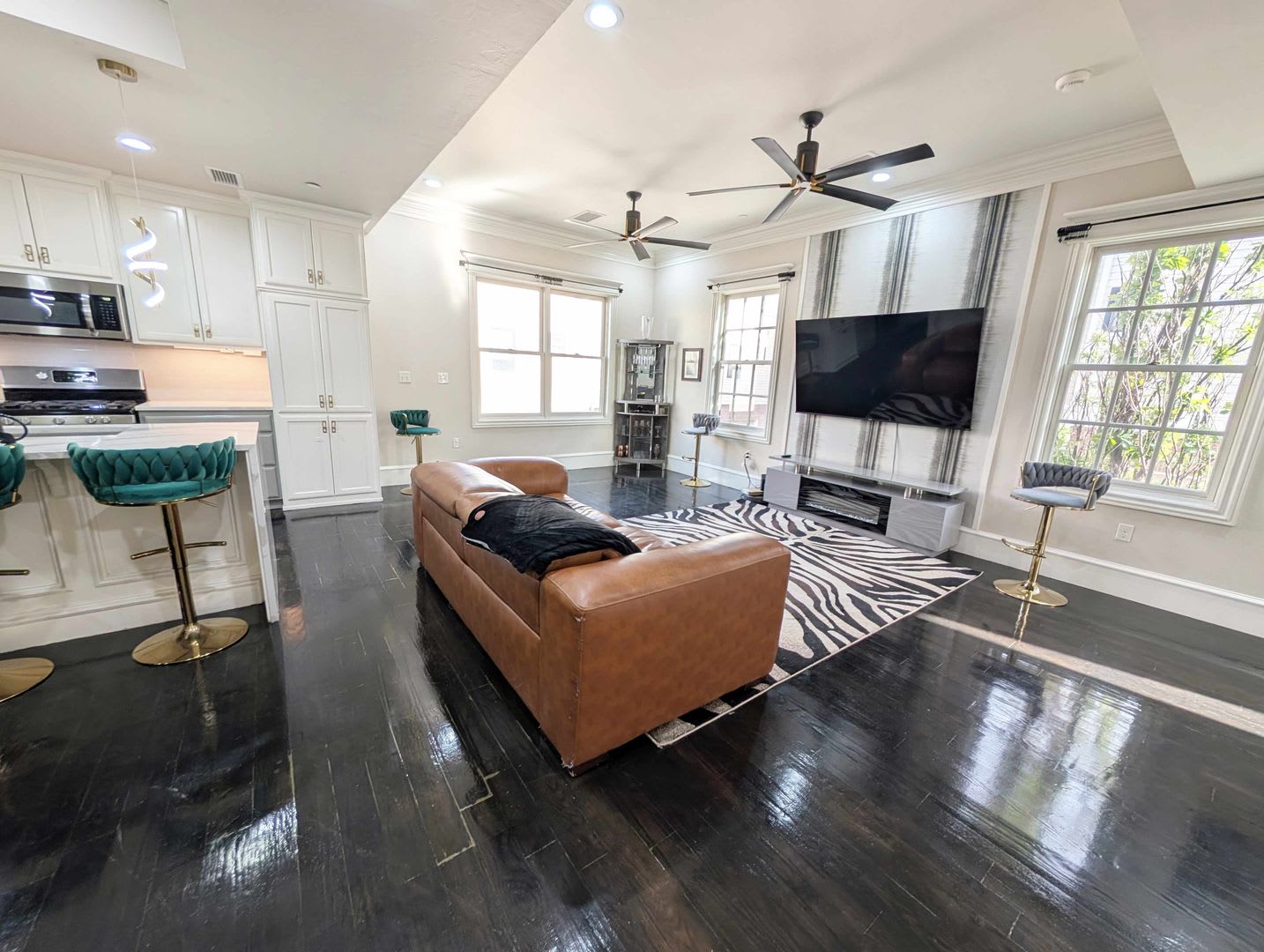 Furnished Home in Deep Deuce – photo 5