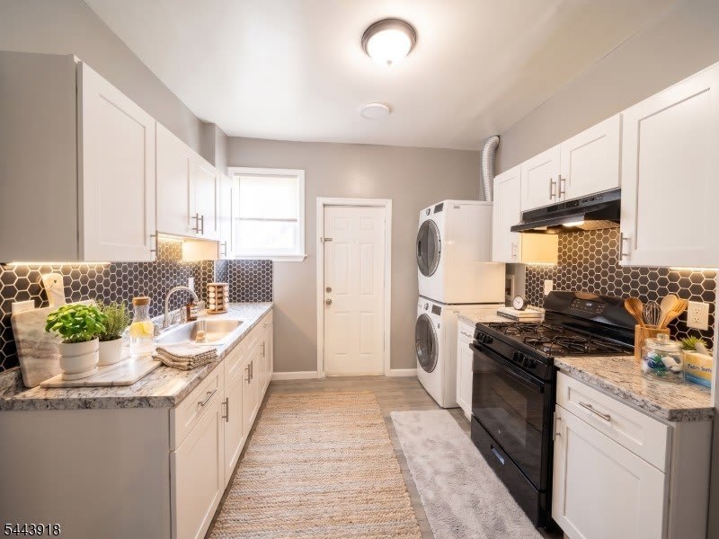 41 Montrose Ter – photo 3