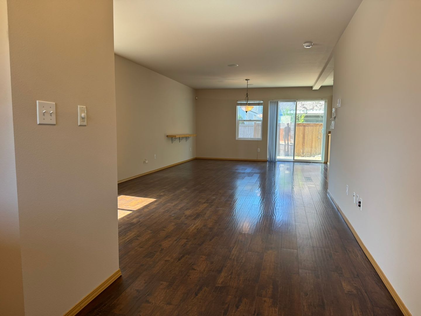 2Bd/2.5Ba Maple Valley Townhome – photo 3