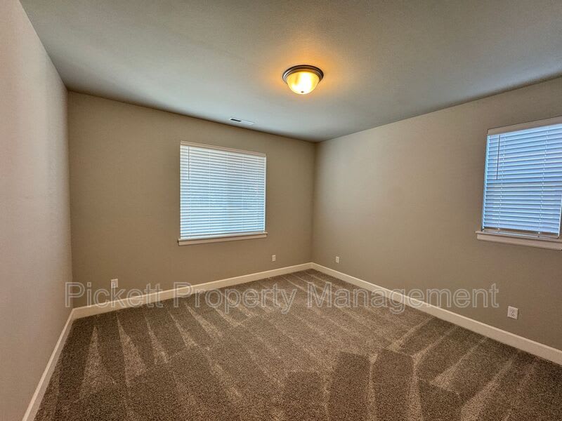 3835 SW Alava Ct – photo 4