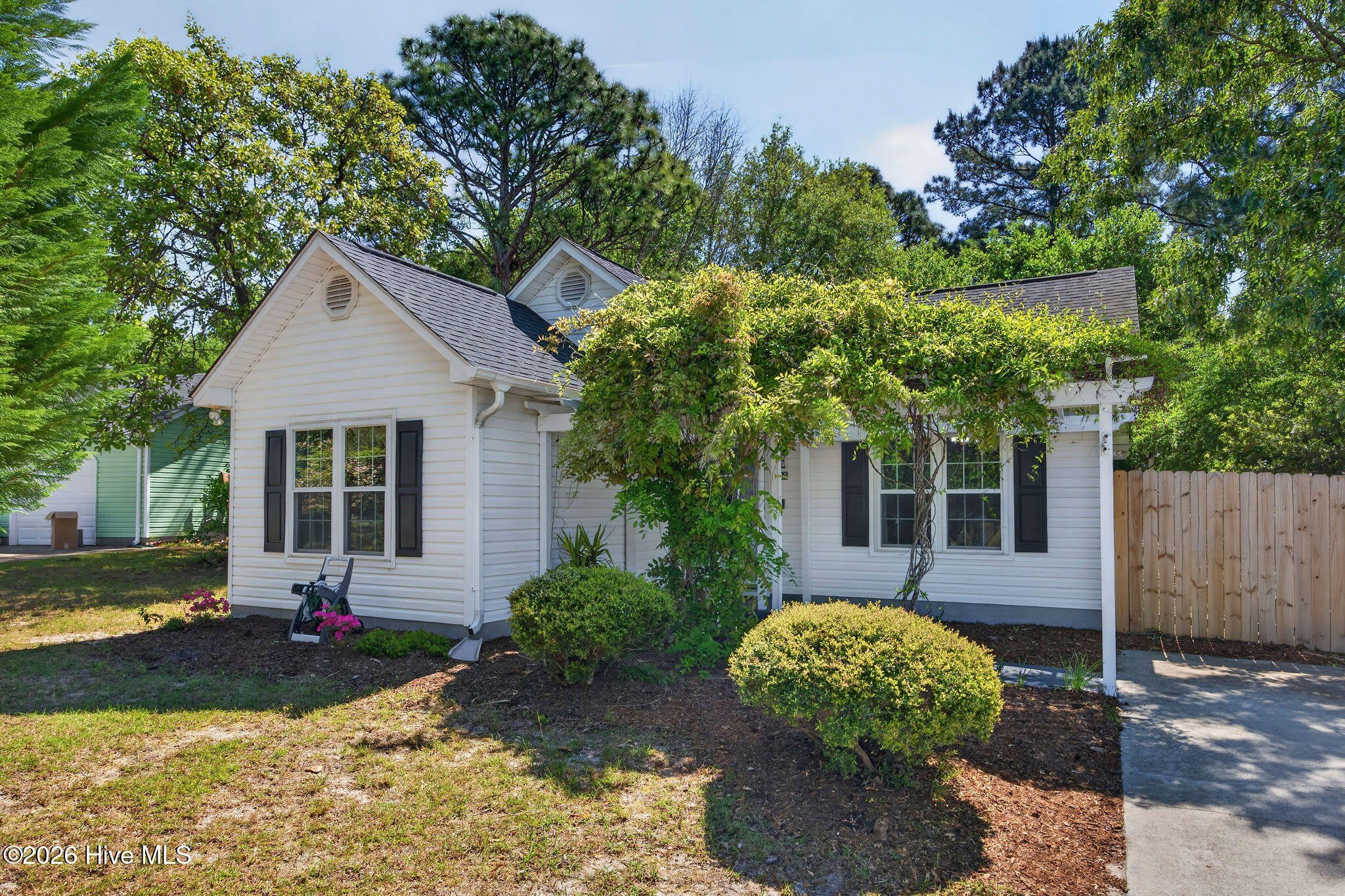 315 Tangle Oaks Court SE – photo 3