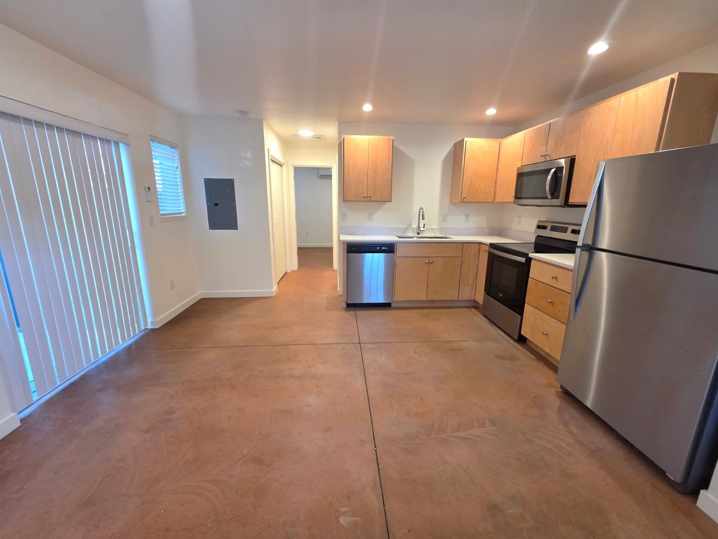 Brand new one bedroom apartment in Central Medford – photo 3