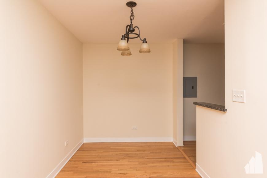 613 W Wrightwood Ave – photo 5