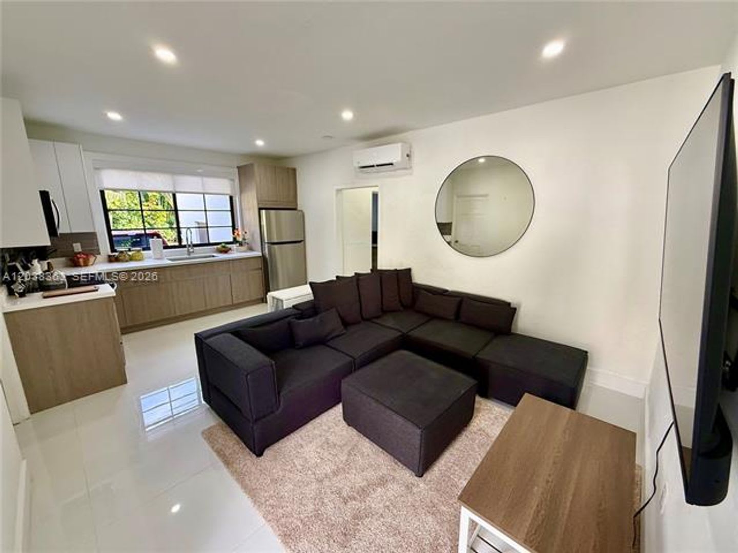 733 Michigan Ave Cu 9 Miami Beach Fl 33139 – photo 1