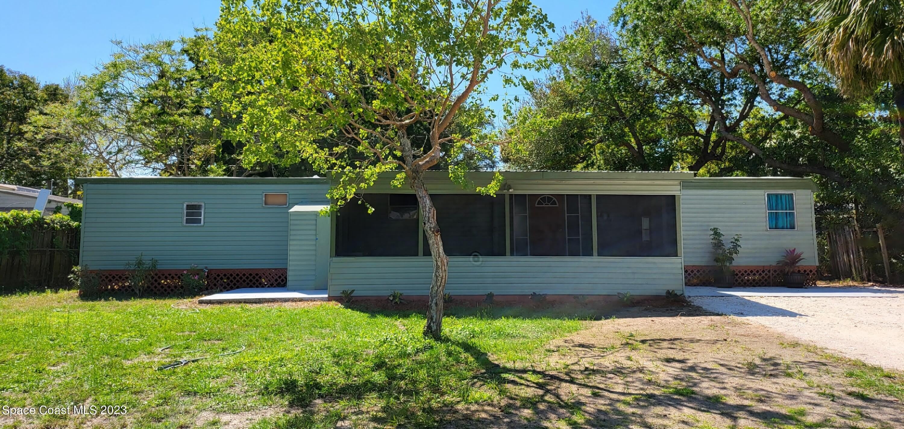 6877 Blue Bonnet Drive – photo 1
