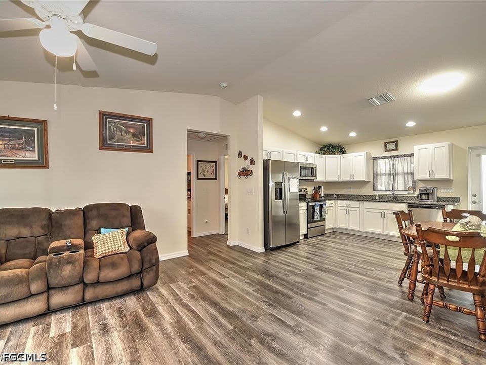 5029 W Hummingbird Drive – photo 4