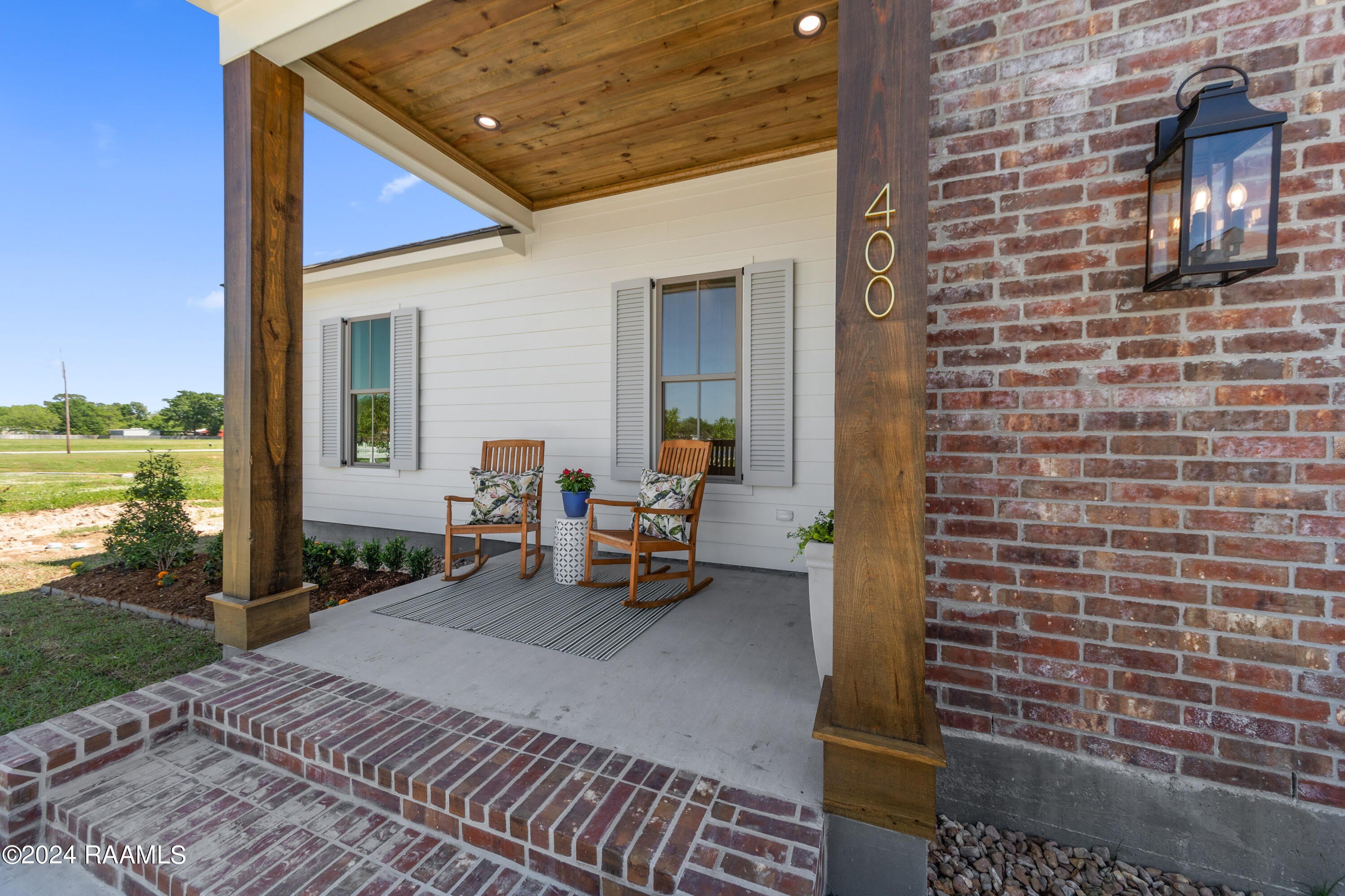 400 Villager Avenue – photo 5