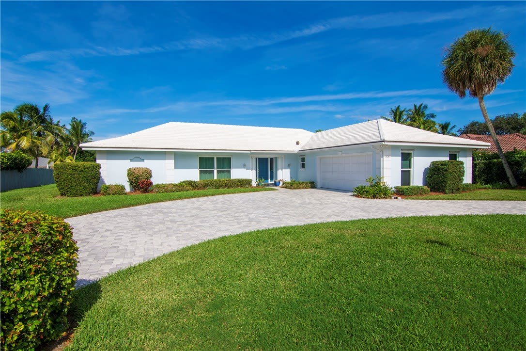 1636 Indian Bay Drive – photo 2