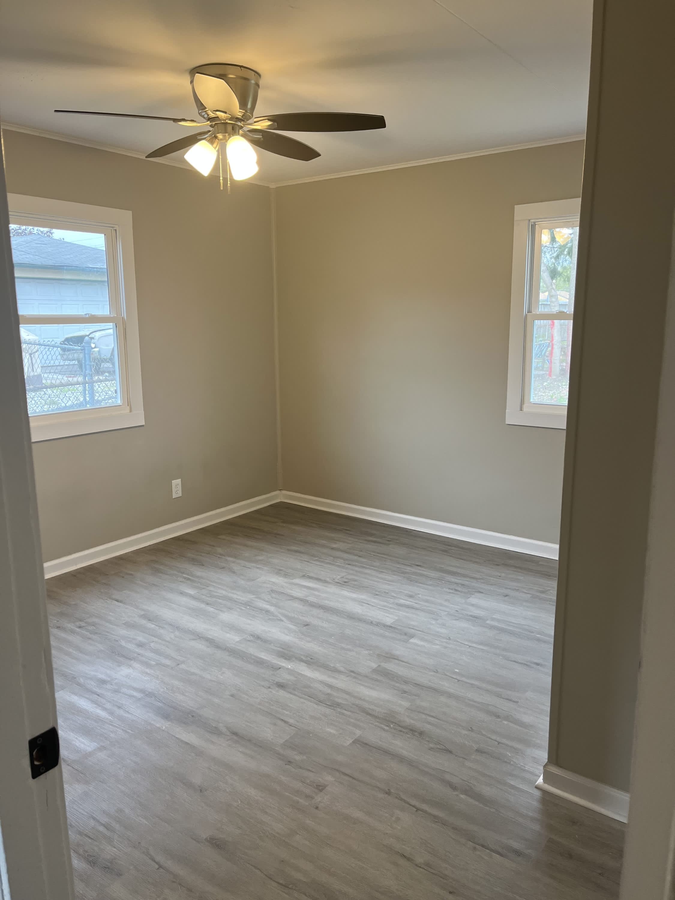 420 South Wheatland Avenue – photo 4