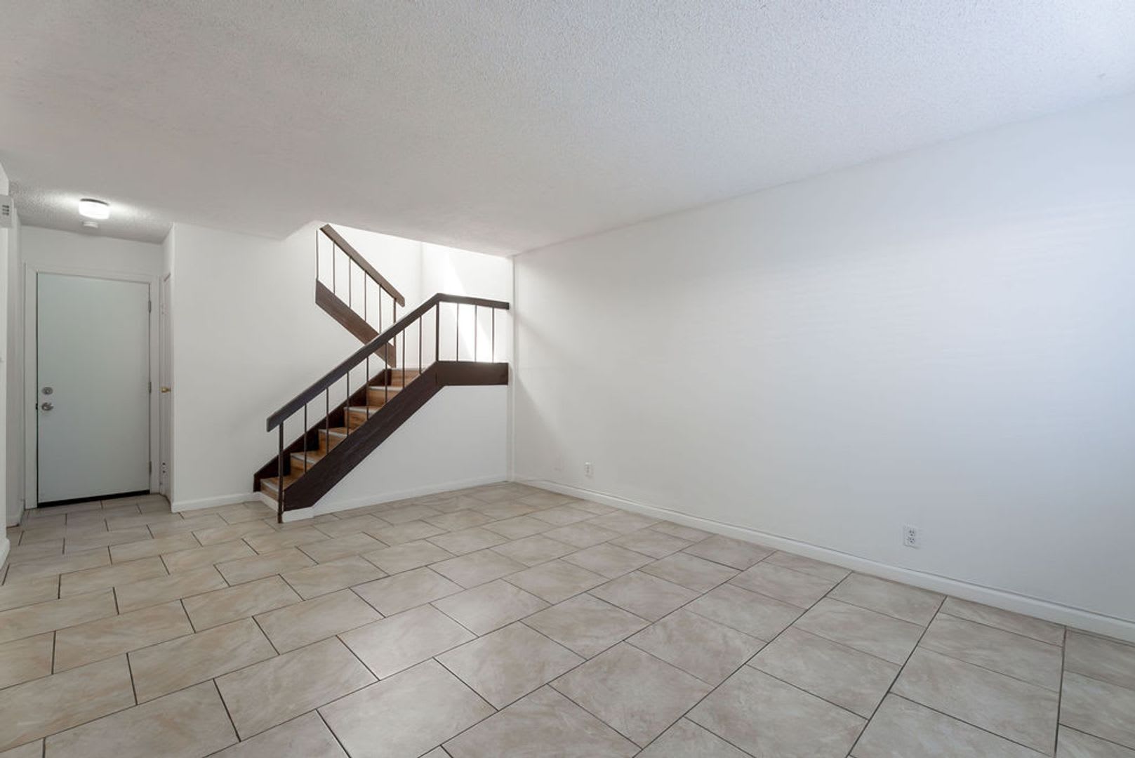 1722 East University Avenue #7, Las Vegas, NV 89119 – photo 2