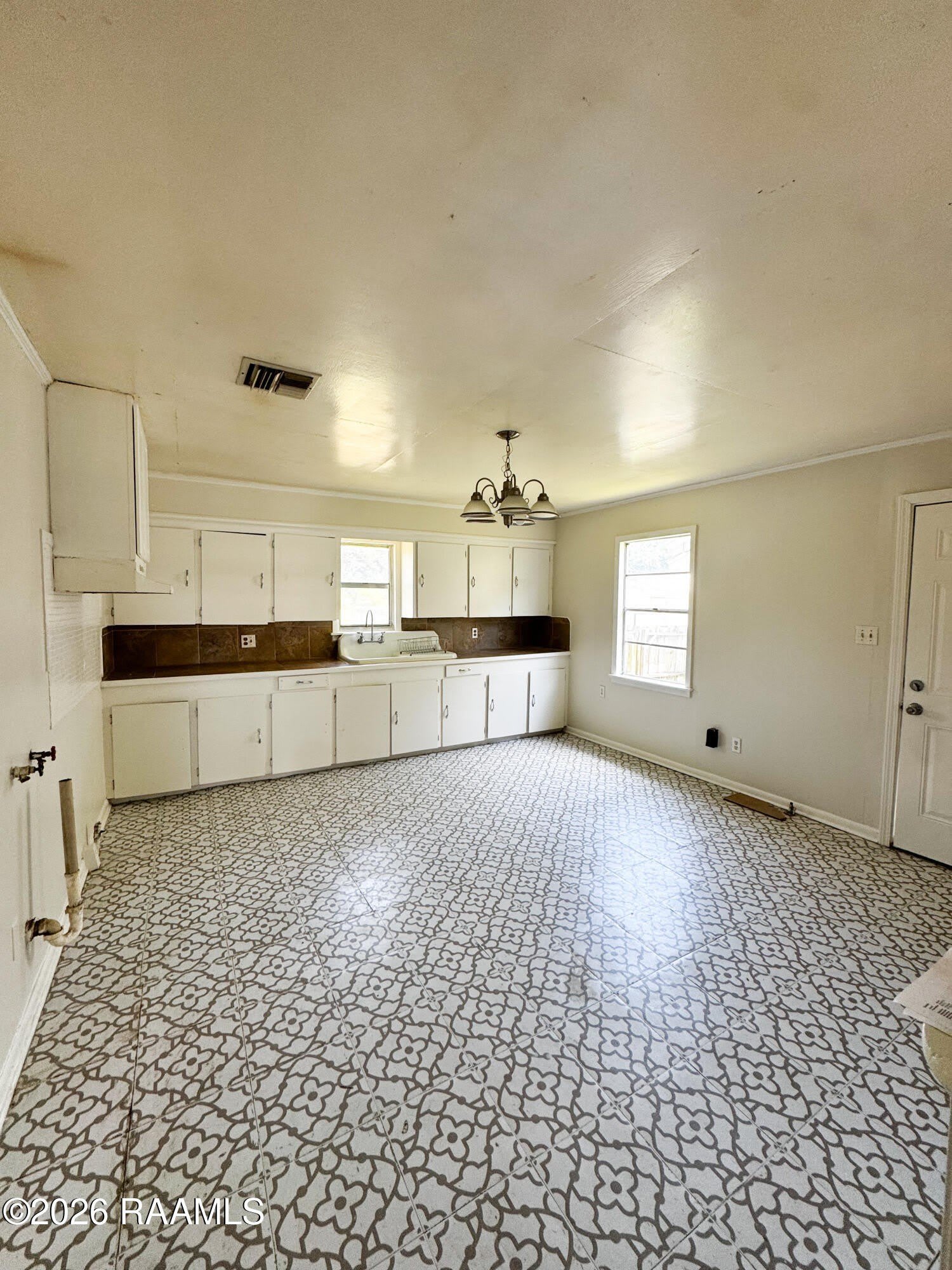 1213 Scott Street – photo 2