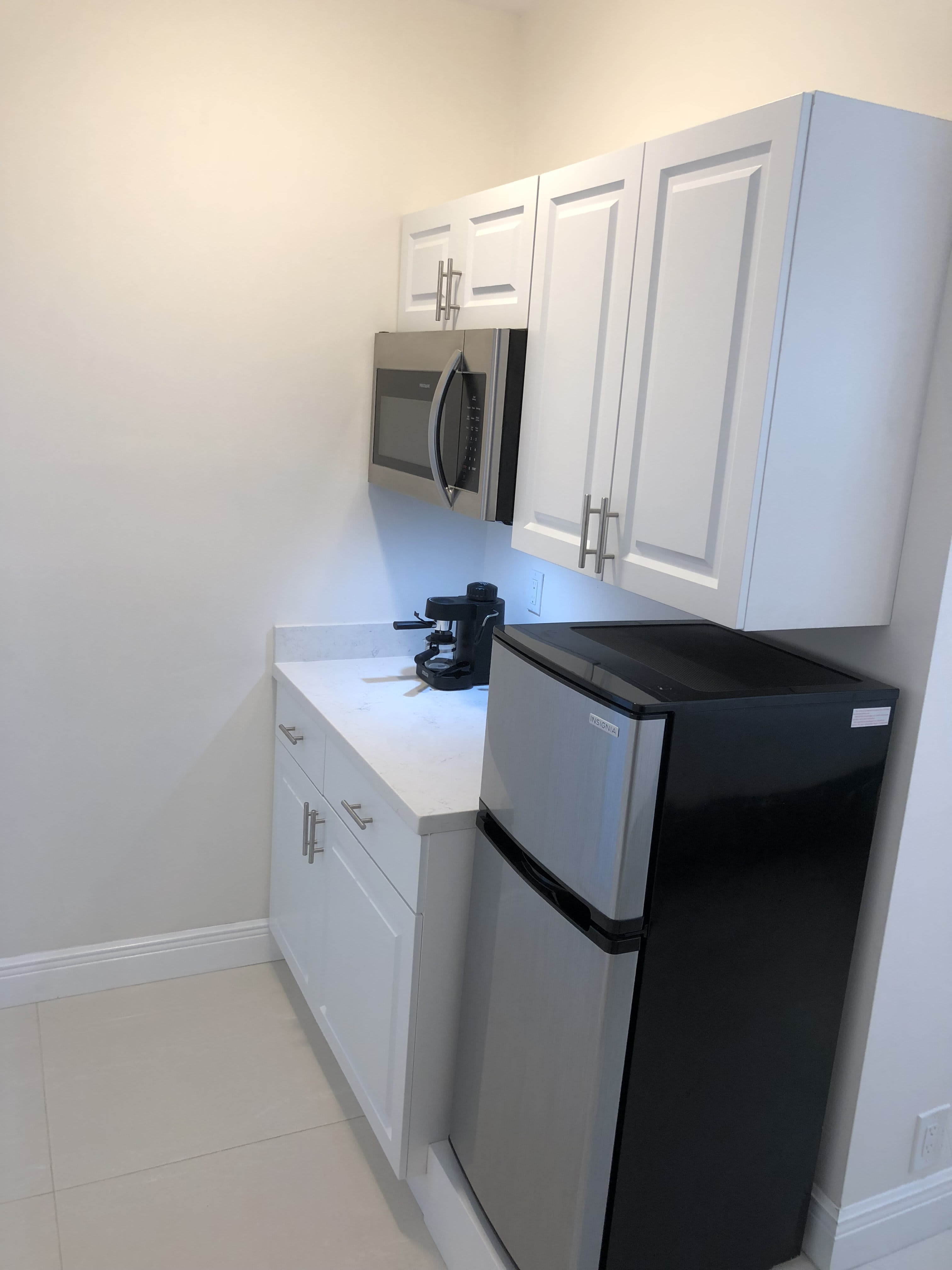 8755 Southwest 54th Terrace – photo 3