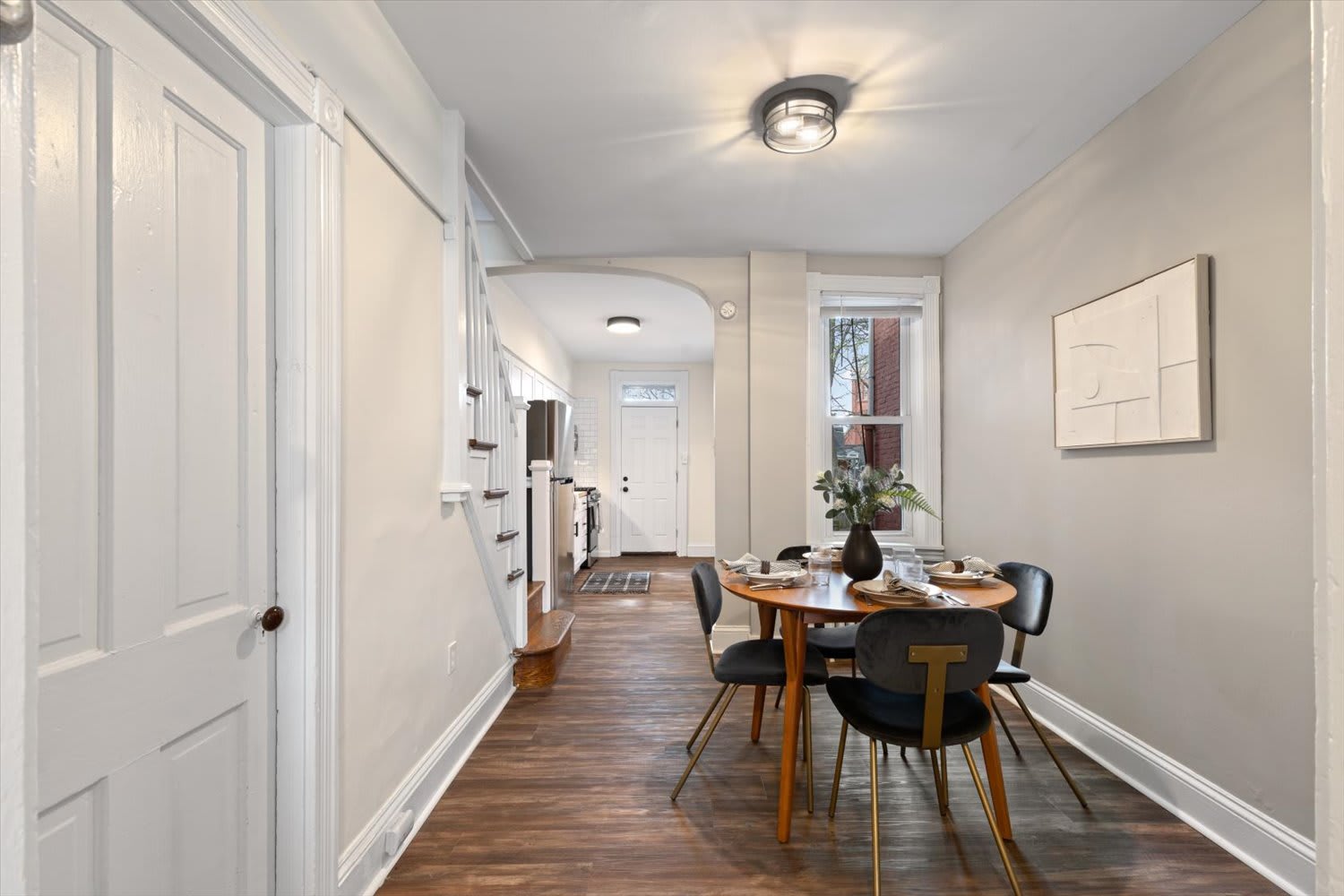 236 Howard Ave – photo 3