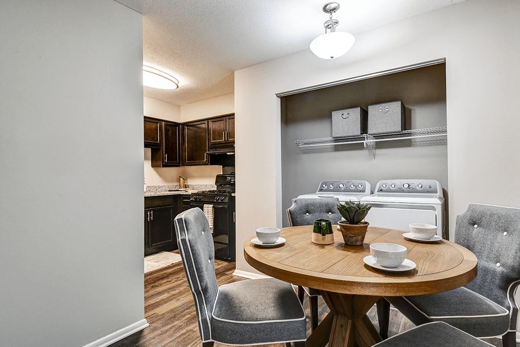 Ashton Brook Apartments Of Nora – photo 5