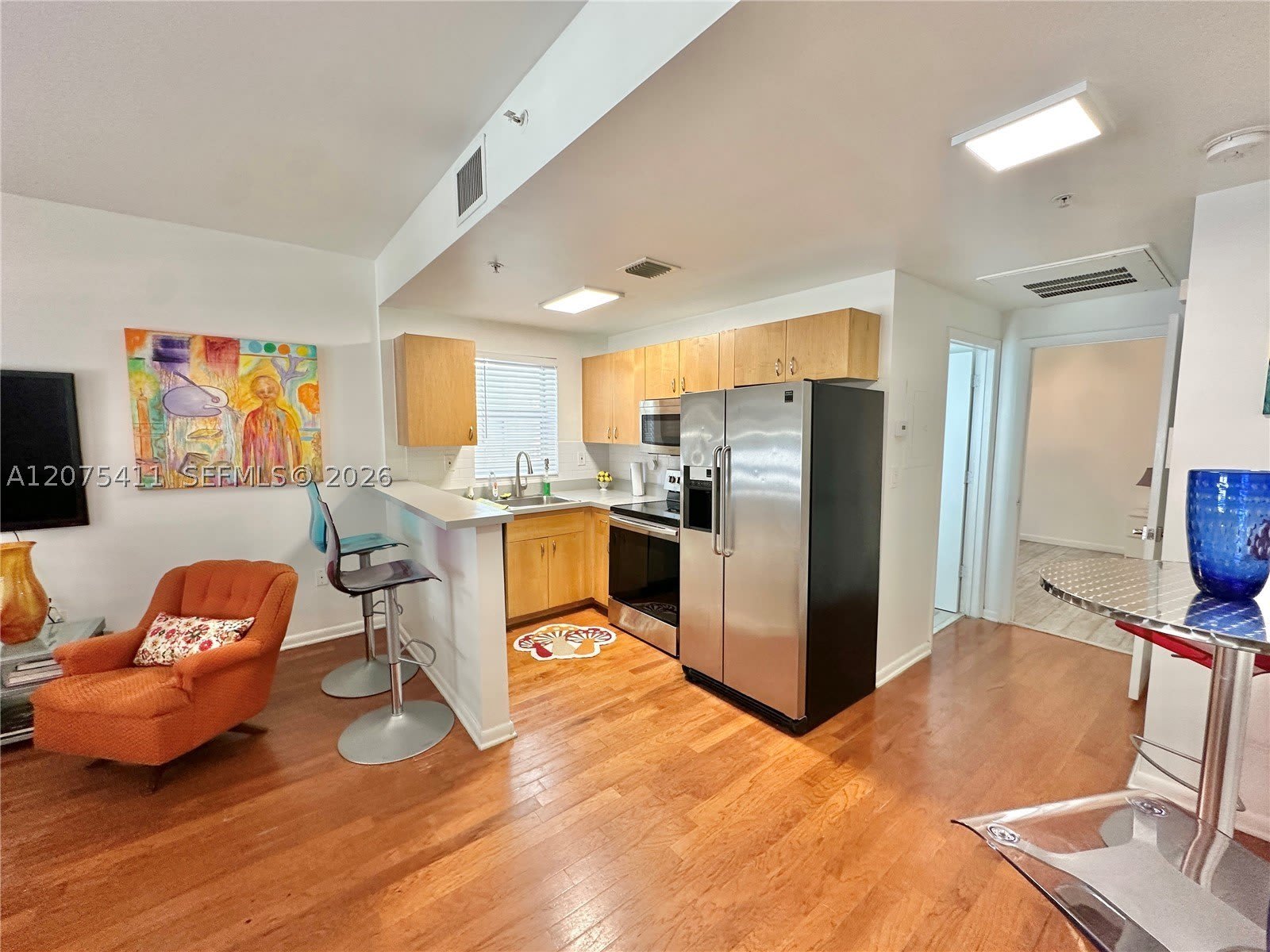 1542 Drexel Ave – photo 2