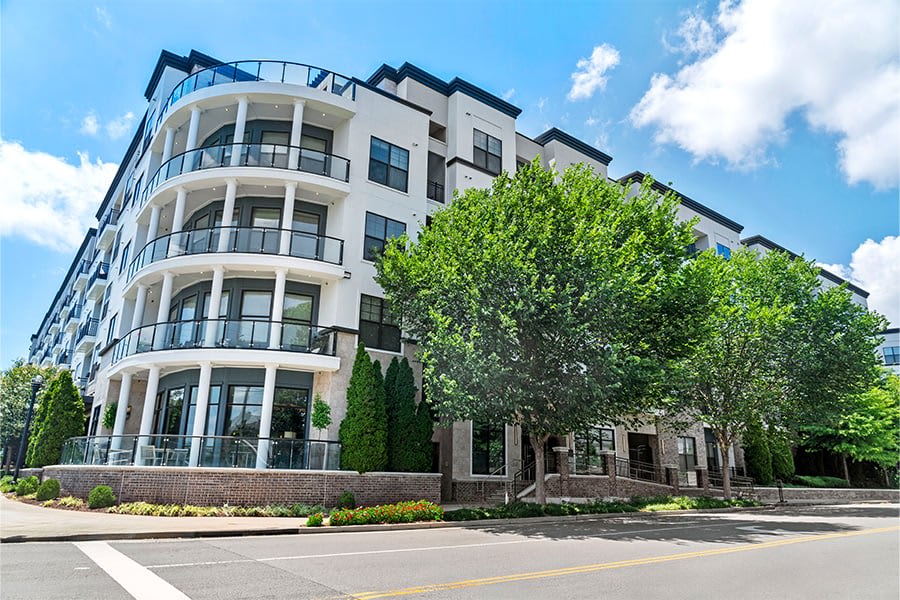 2700 Charlotte Ave Apartments – photo 3