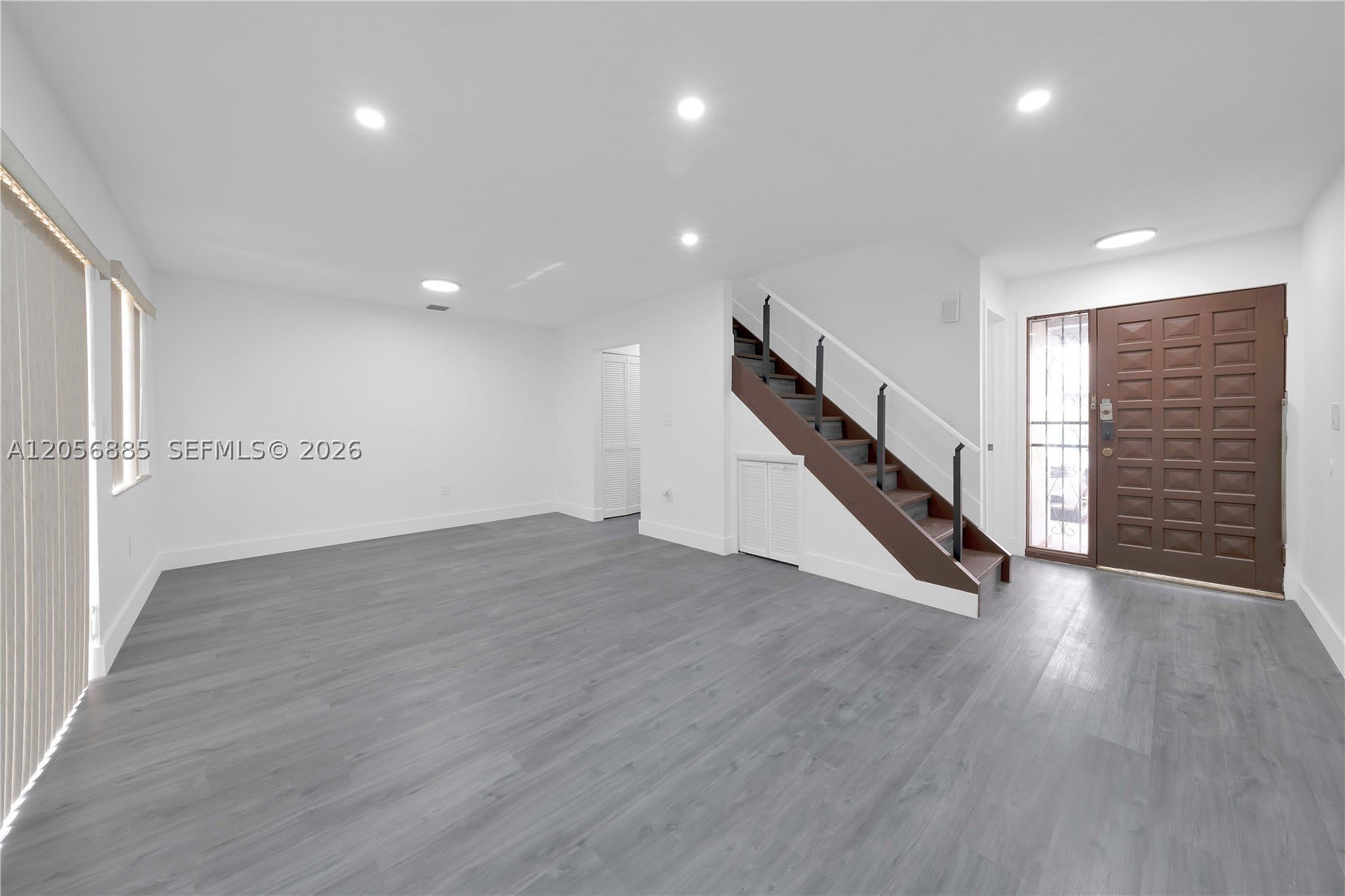 1535 SW 122nd Ave – photo 3