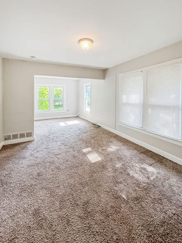 159 East Bennett Avenue – photo 2