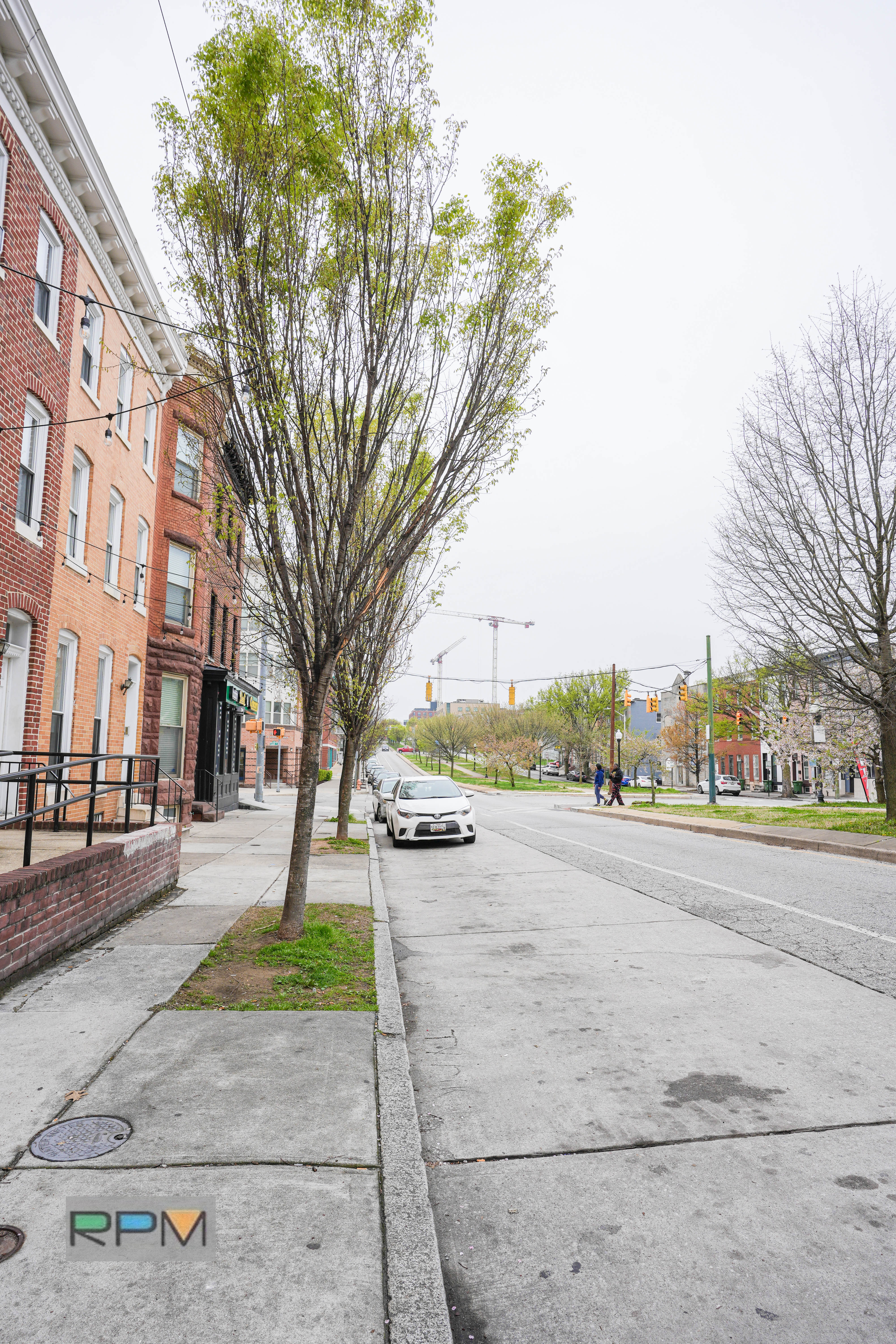 1011 N Broadway – photo 2
