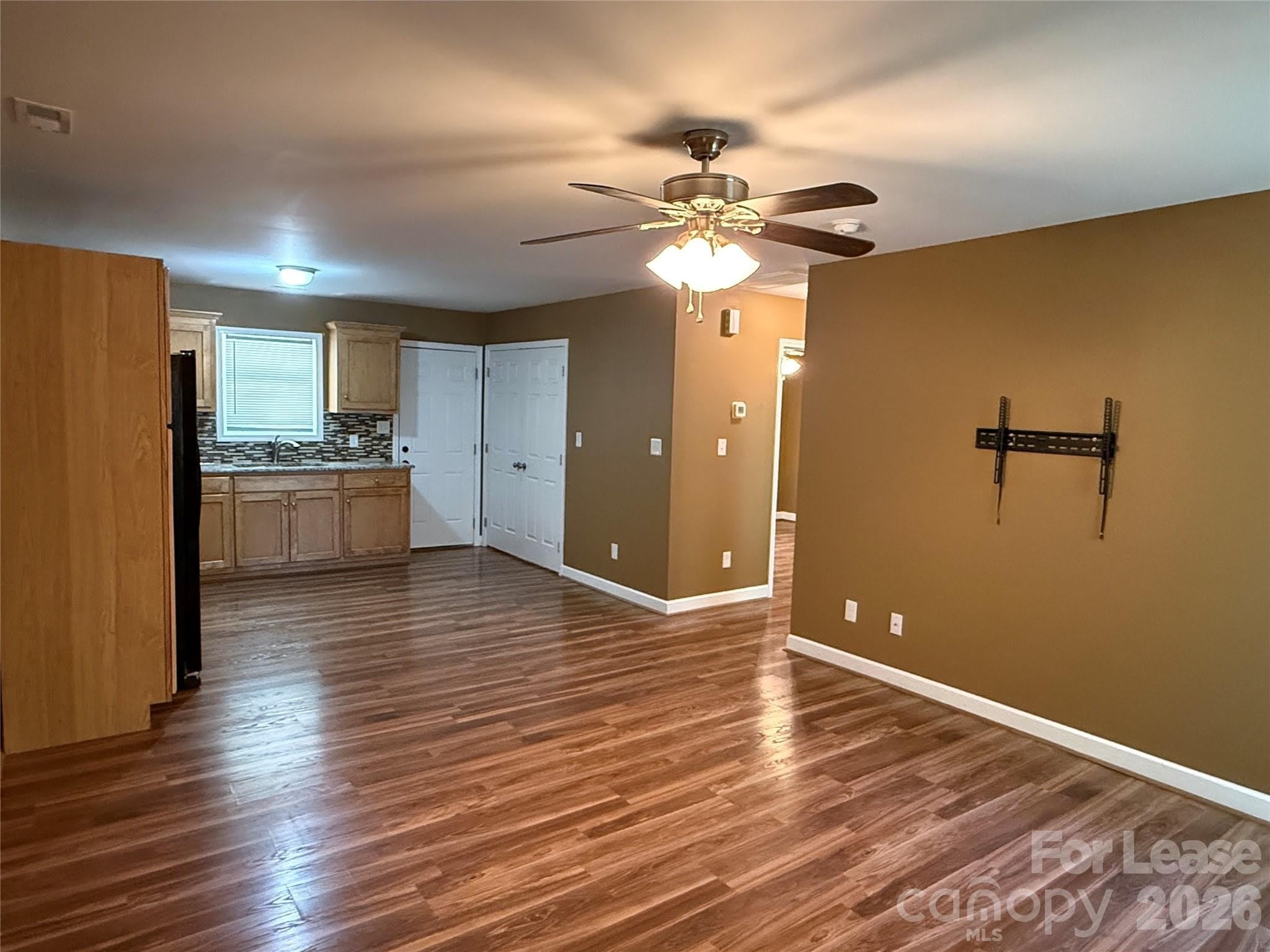 919 N Flint Street – photo 2