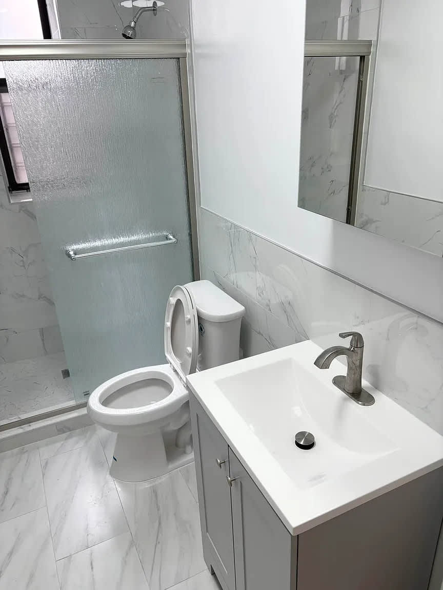 1430 Lexington Ave Apt 32E – photo 5